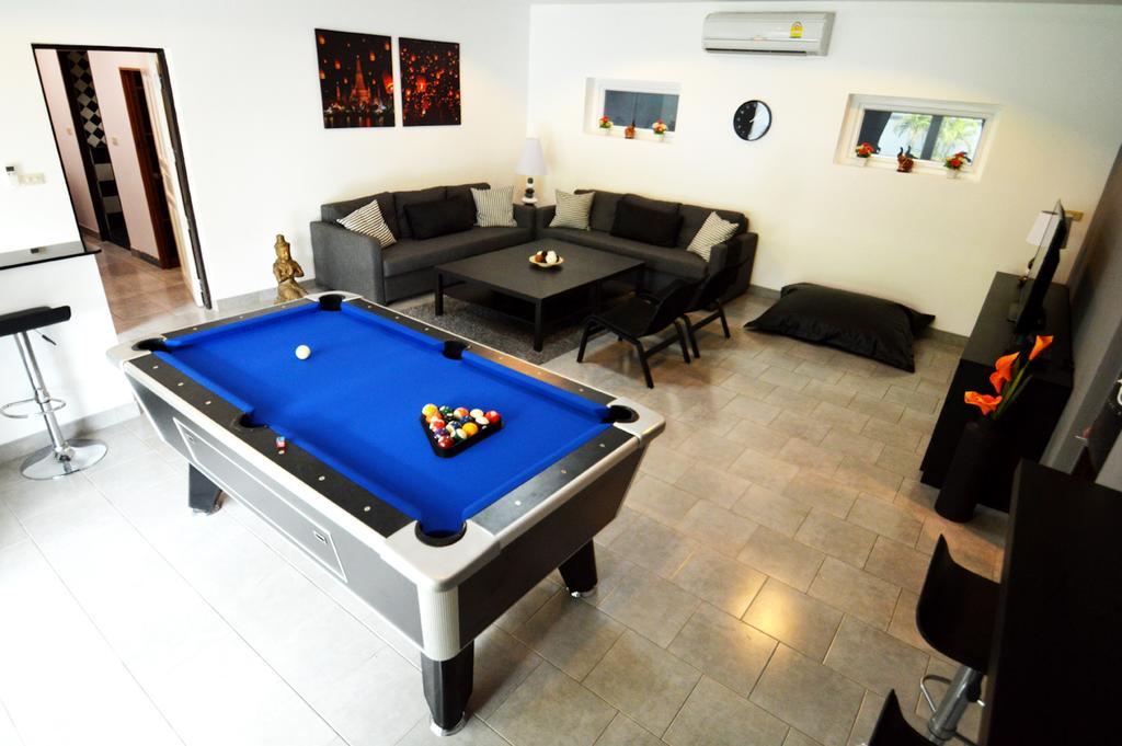 Ruamchok Ocean View Pattaya Exterior foto
