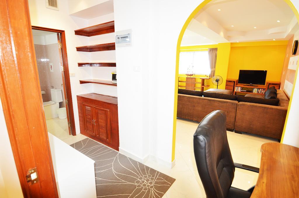 Ruamchok Ocean View Pattaya Exterior foto