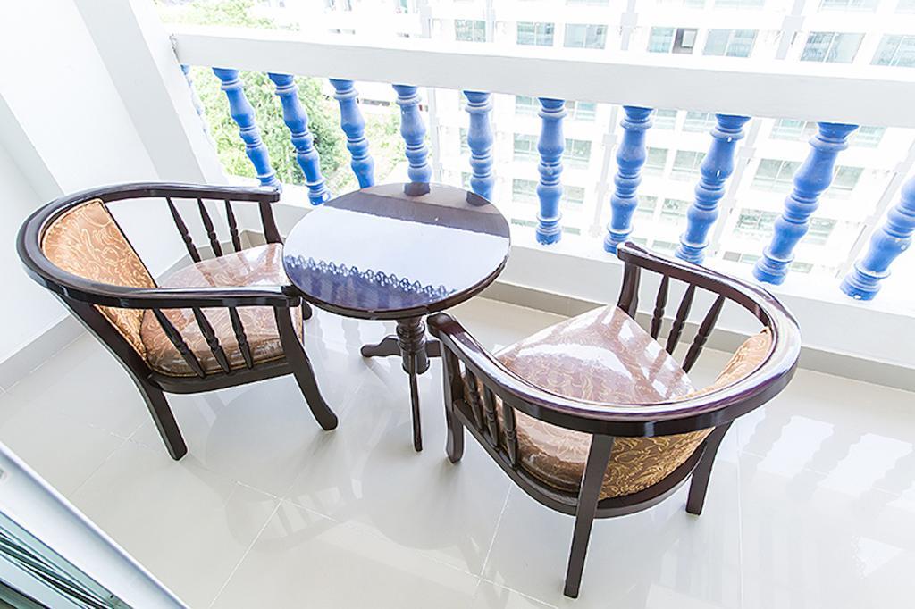 Ruamchok Ocean View Pattaya Exterior foto
