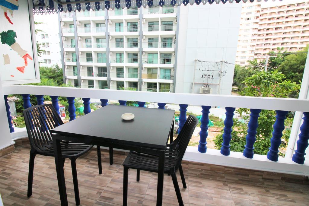 Ruamchok Ocean View Pattaya Exterior foto