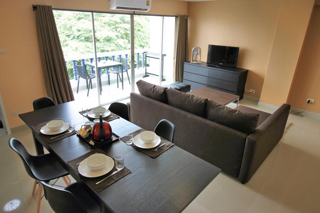 Ruamchok Ocean View Pattaya Exterior foto